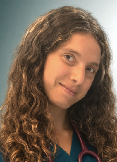 Laia Pol Fort, veterinario de urgencias en Clínica Veterinaria Tres Valles, Pozuelo de Alarcón